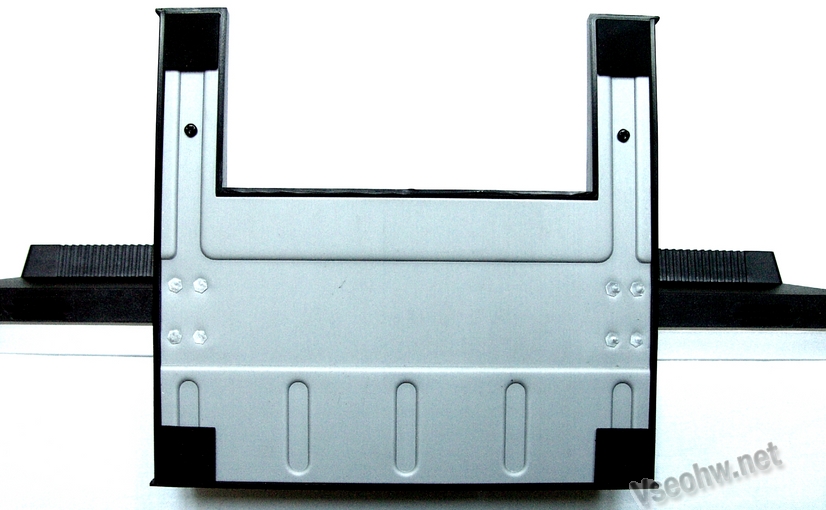Recenze LCD Eurocase 2002 – 20“ pro nemajetné
