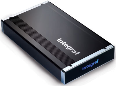 Akasa Integral P2 LAN - Převzato z http://regmedia.co.uk/2006/09/08/akasa_ndas.jpg